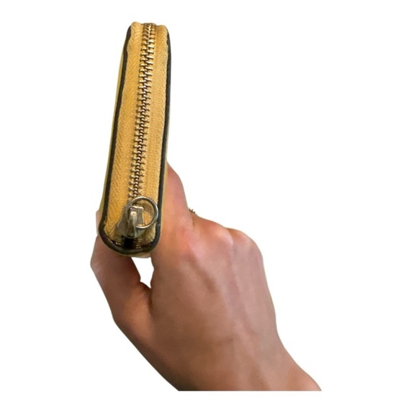 🧡 5 for $25 🧡 Cole Haan Yellow Leather Wallet - Picture 3 of 4
